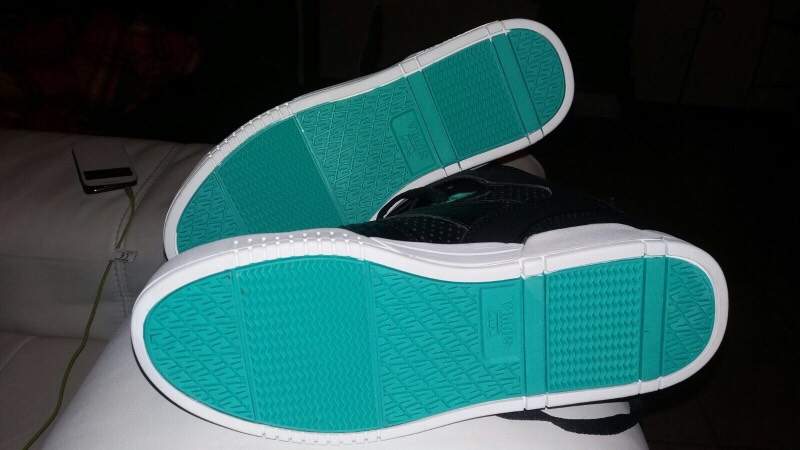 Scarpe Supra