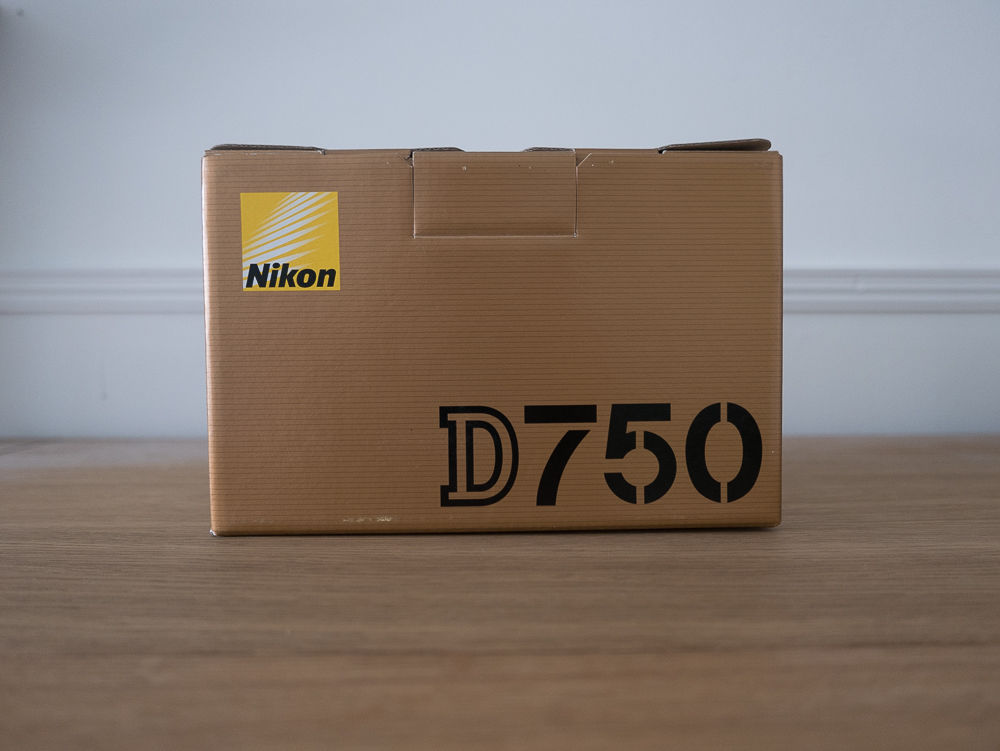 NIKON D750