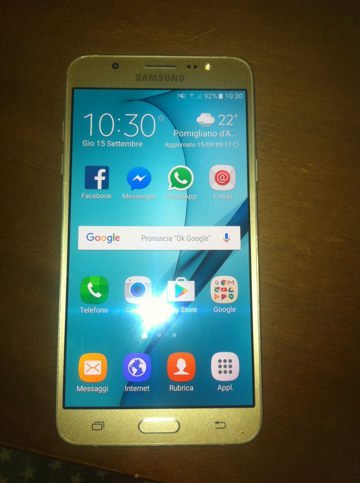 Samsung Galaxy j7