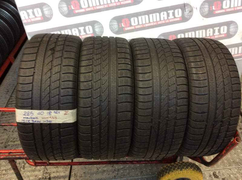 Gomme 225 40 18 hankook p