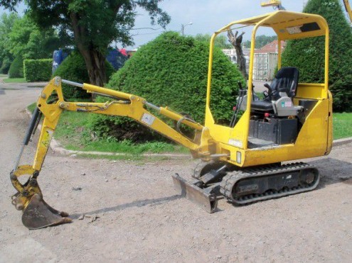 MINI ESCAVATORE BOBCAT 31